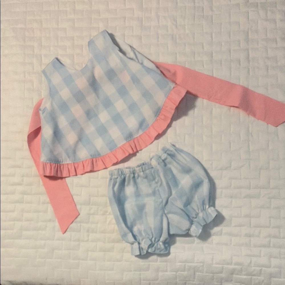 Beaufort Bonnet Co. 2T. Excellent condition. Blue and Pink Kids Checkered Outfit